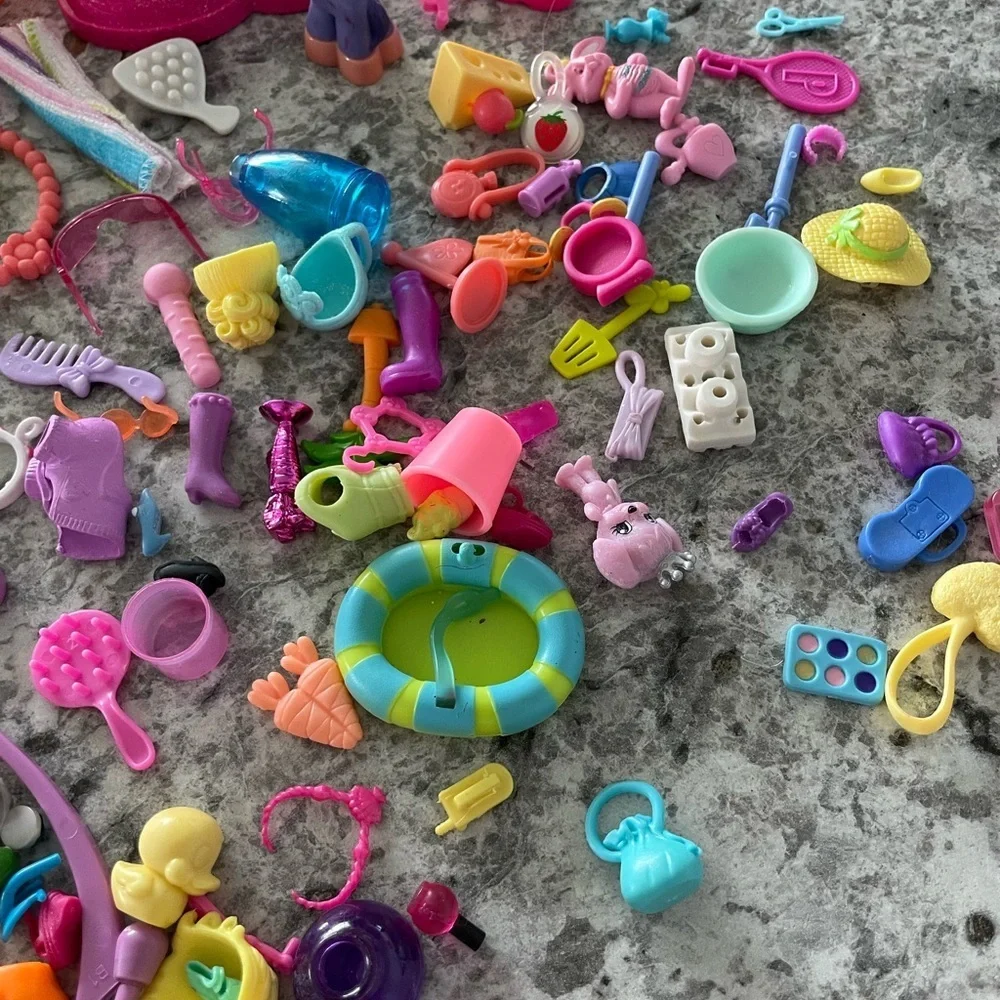 Polly Pocket Huge Lot over 200 pieces